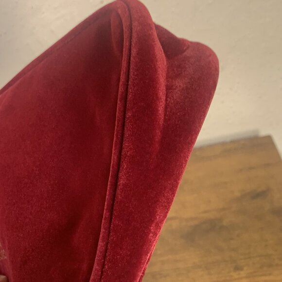 Velvet Gucci Beauty Limited Edition Makeup Bag - Picture 10 of 10